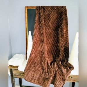 Brown Plush Throw Blanket